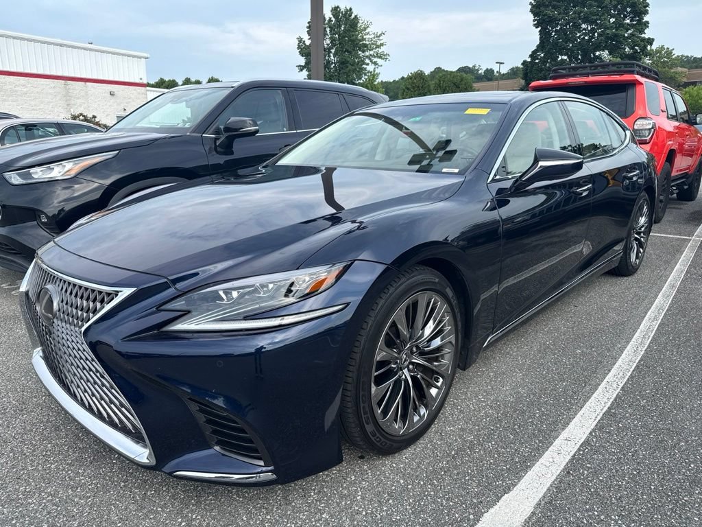 Used 2020 Lexus LS 500 w/ Interior Upgrade Package RWD image 4