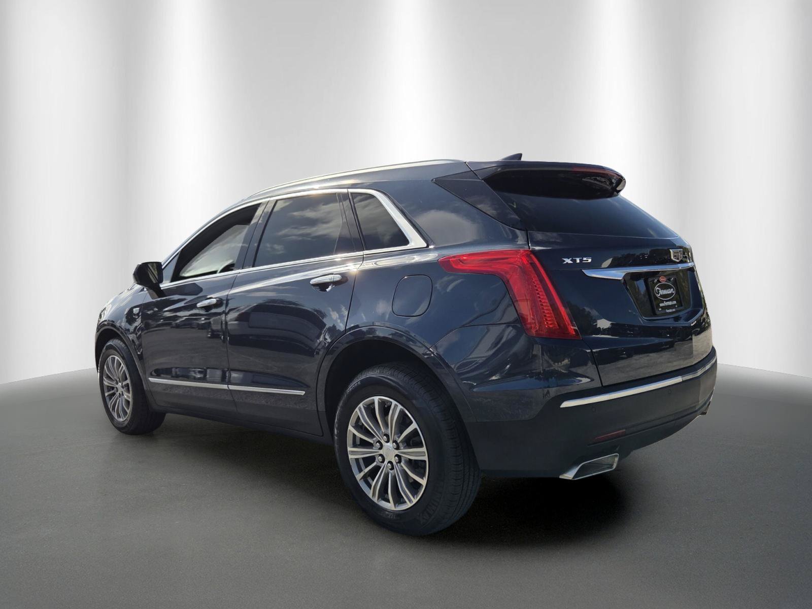 Used 2019 Cadillac XT5 Luxury FWD image 5