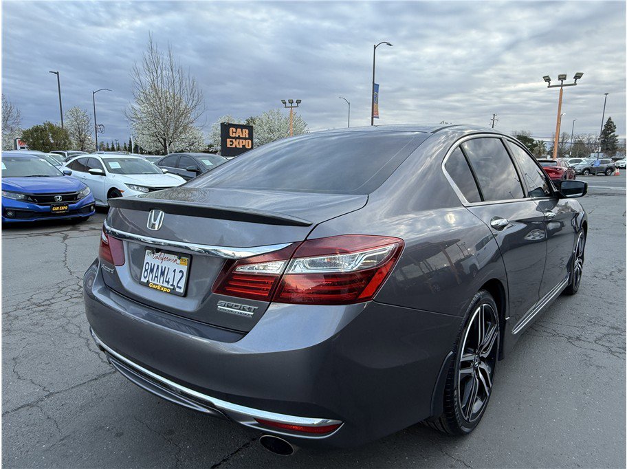 Used 2017 Honda Accord Sport Special Edition image 28