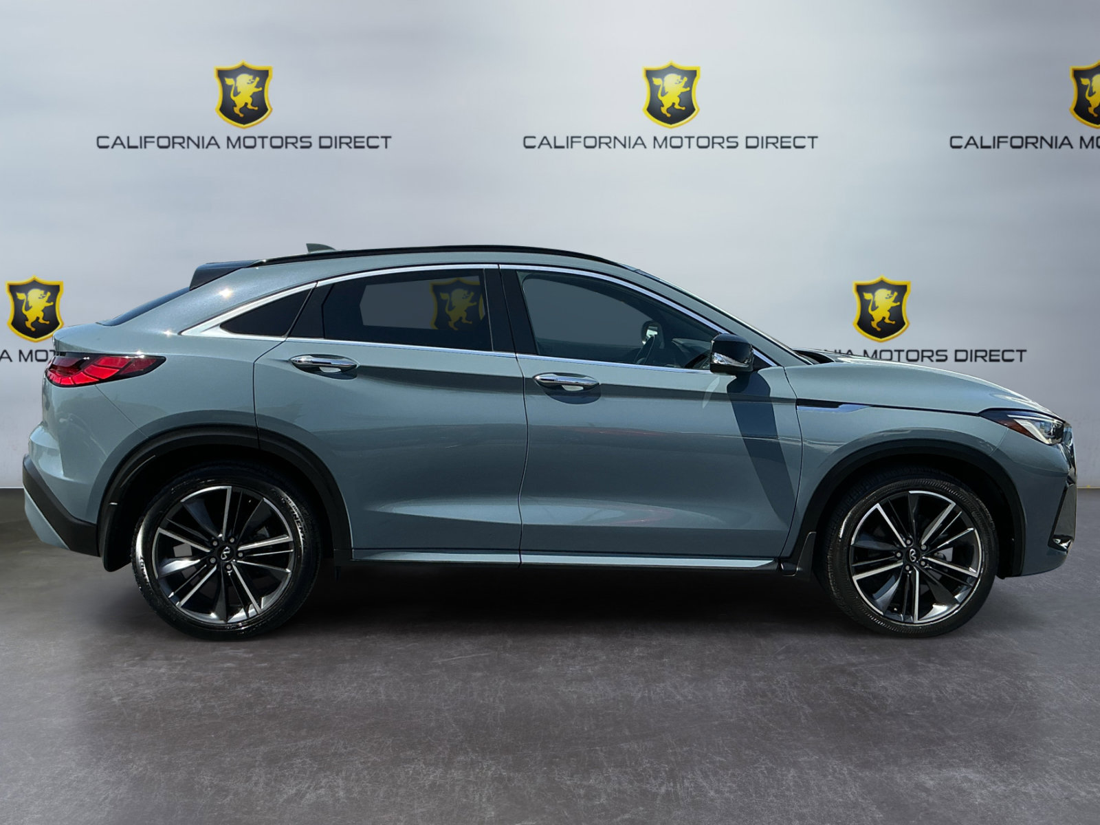 Used 2023 INFINITI QX55 Luxe w/ Cargo Package AWD/4WD image 4