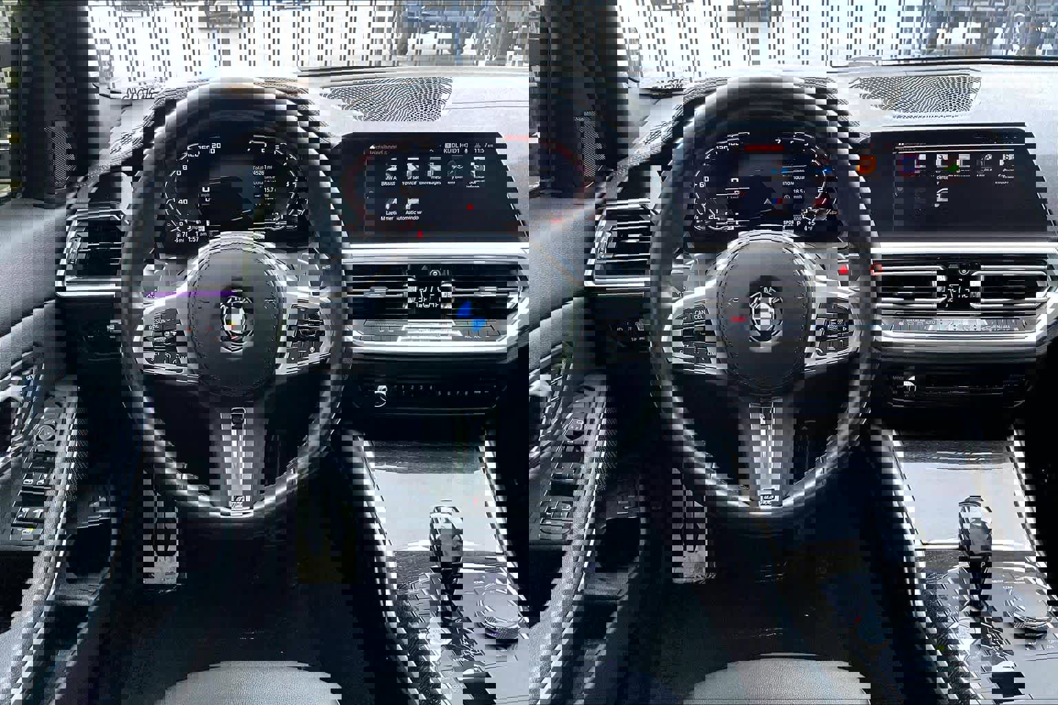 Used 2021 BMW 330i Sedan w/ M Sport Package image 5