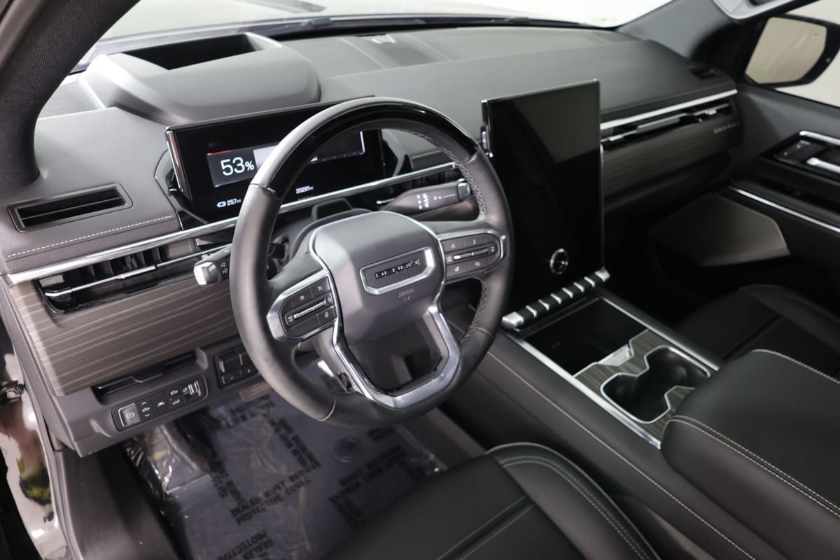 Used 2025 GMC Sierra EV Denali AWD/4WD image 23
