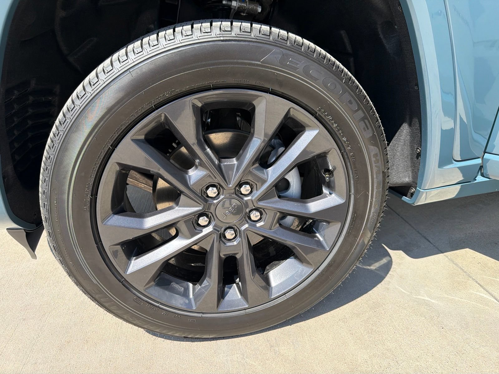 New 2026 Jeep Grand Cherokee Limited AWD/4WD image 12