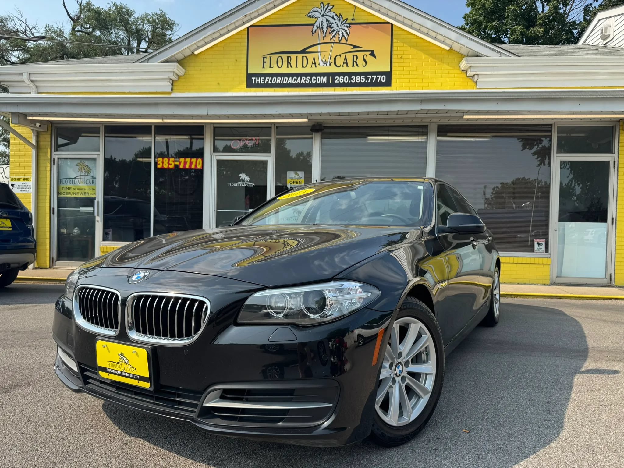 Used 2014 BMW 528i xDrive Sedan AWD/4WD image 1