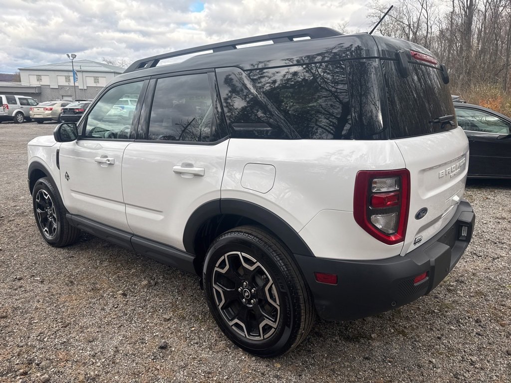 Used 2025 Ford Bronco Sport Outer Banks image 8