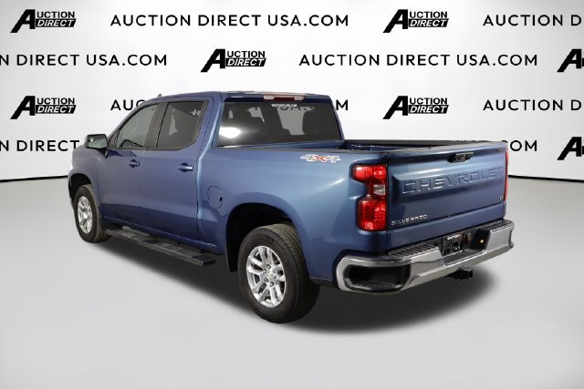 Used 2024 Chevrolet Silverado 1500 LT AWD/4WD image 37
