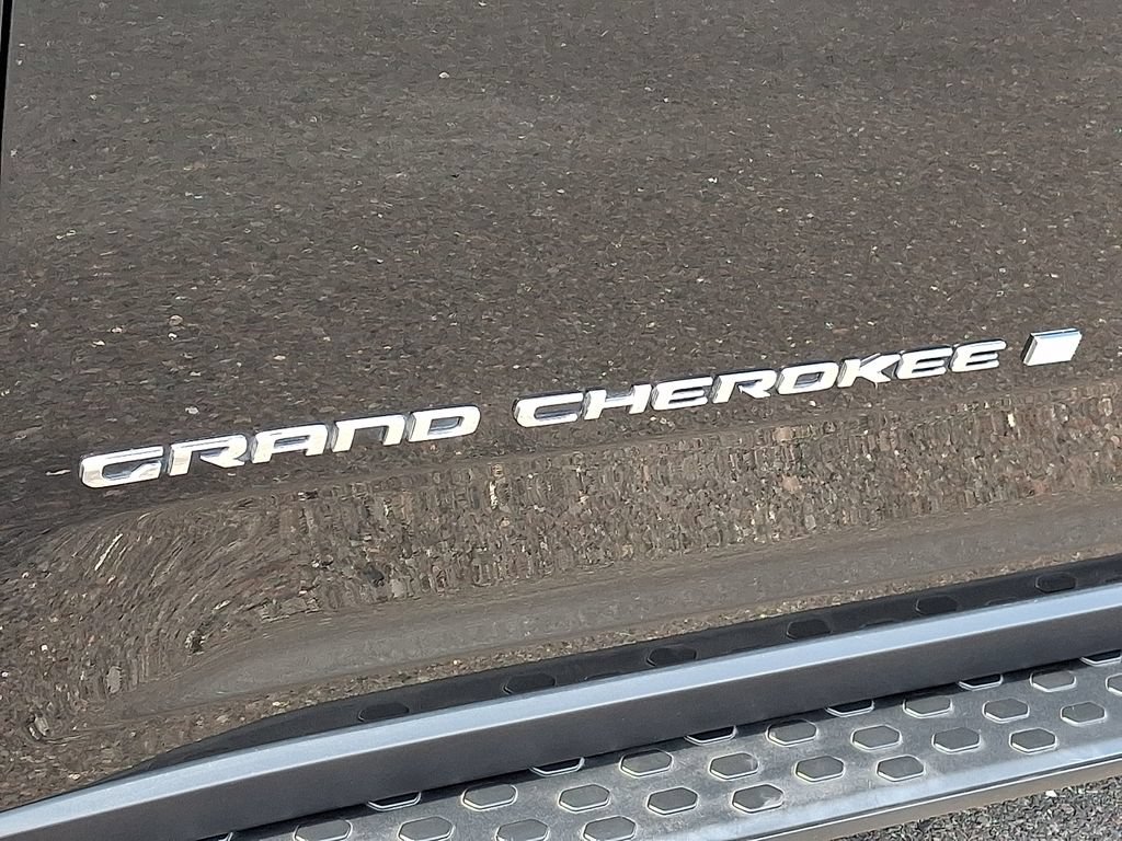 Used 2021 Jeep Grand Cherokee L Limited AWD/4WD image 35