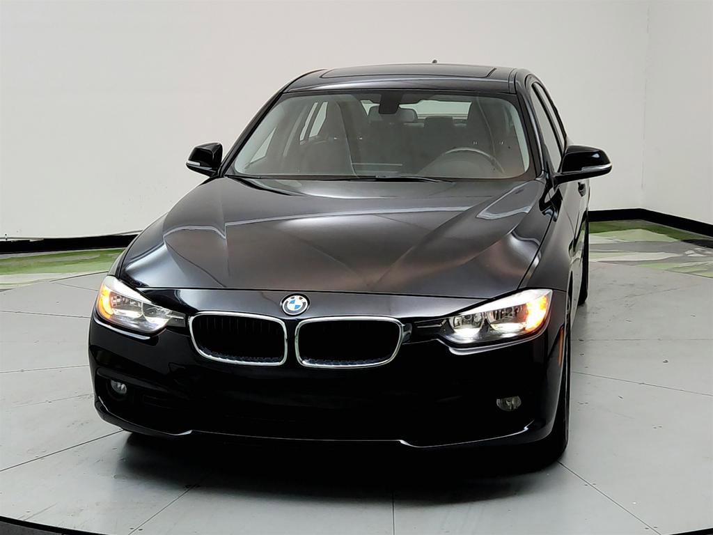Used 2016 BMW 320i Sedan image 2