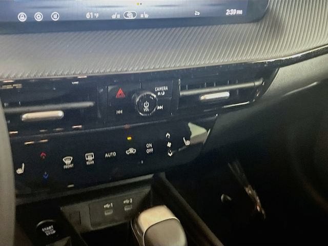 Used 2026 Nissan Kicks SR w/ Cold Weather Package FWD image 11