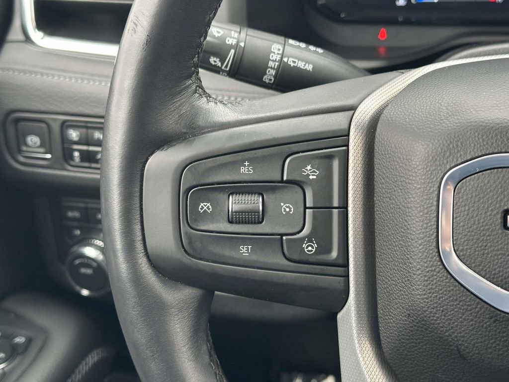 Certified 2024 GMC Yukon Denali w/ Advanced Technology Package image 28