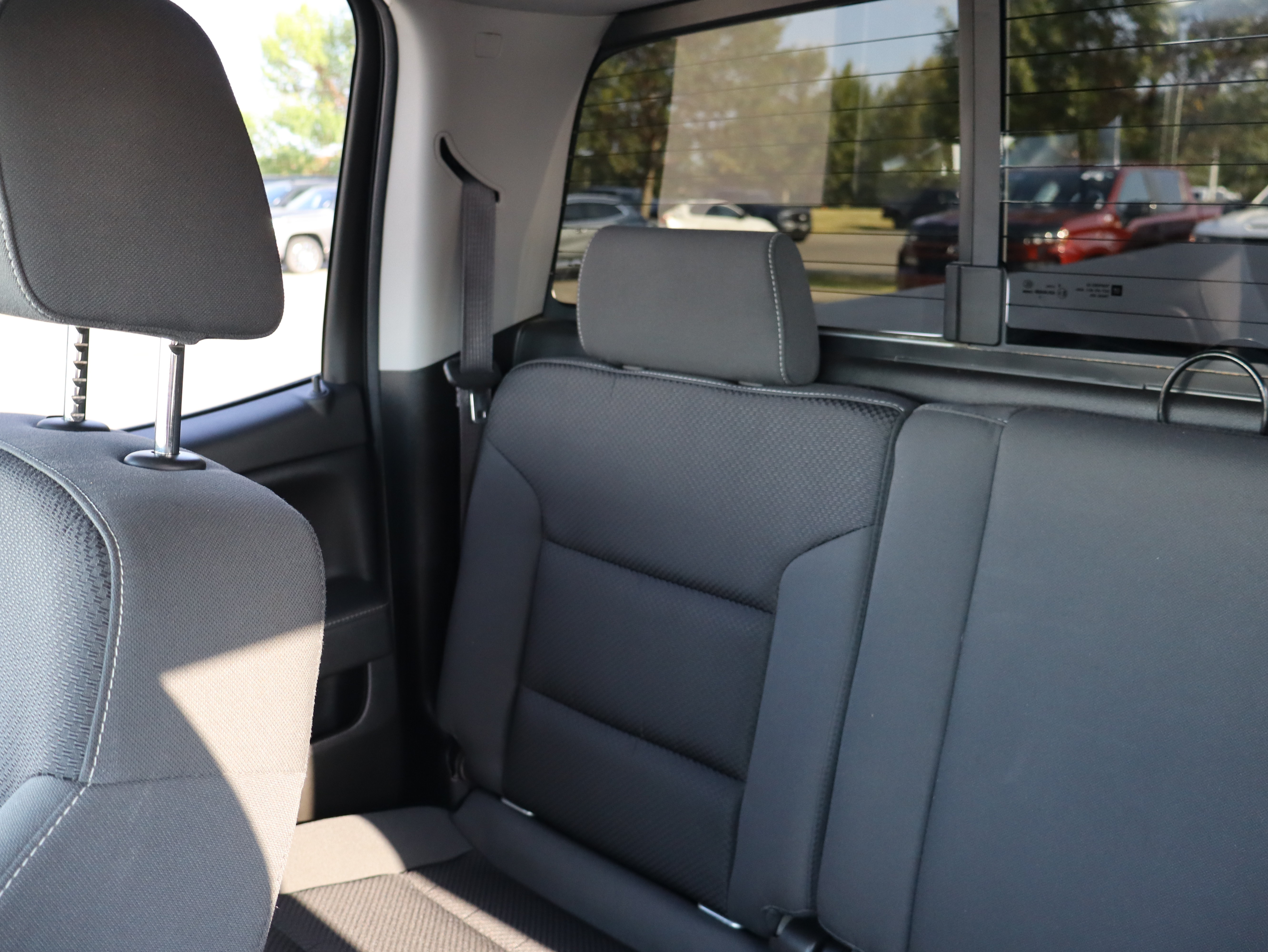 Used 2015 GMC Sierra 1500 SLE w/ SLE Value Package AWD/4WD image 12