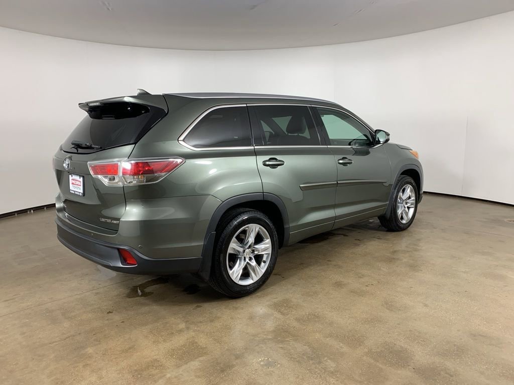 Used 2015 Toyota Highlander Limited image 8
