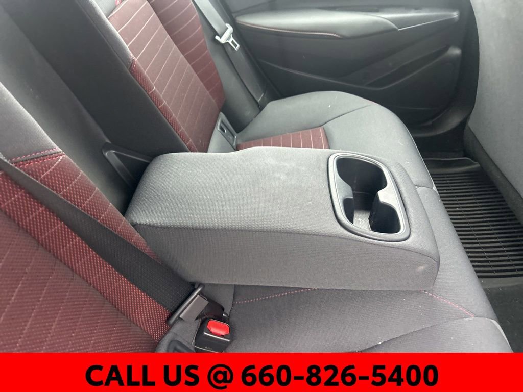 Used 2025 Toyota Corolla SE w/ SE Premium Package image 11