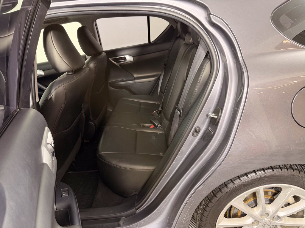 Used 2012 Lexus CT 200h Premium FWD image 15