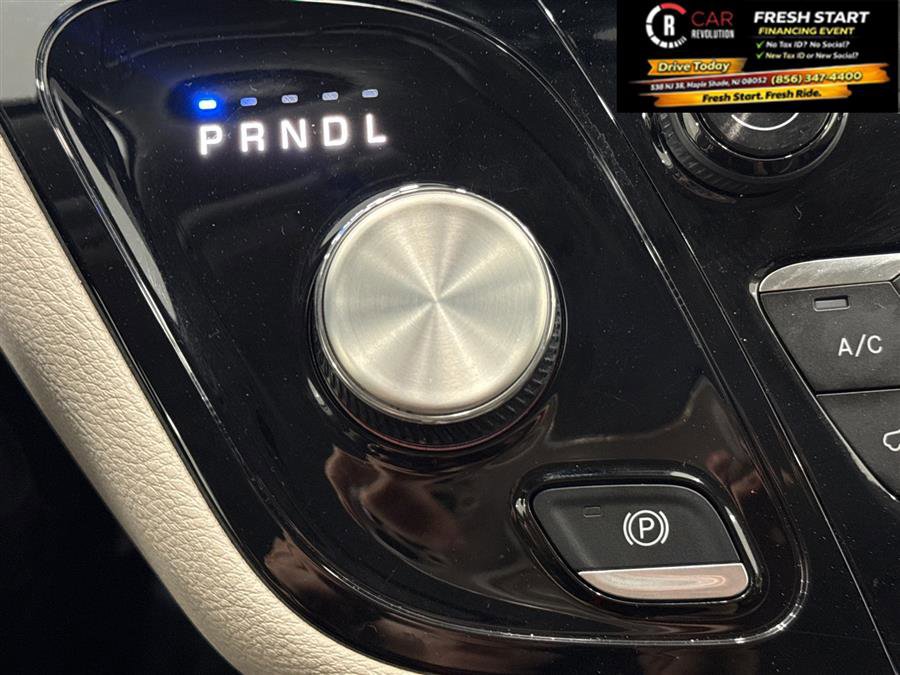 Used 2024 Chrysler Pacifica Limited FWD image 52