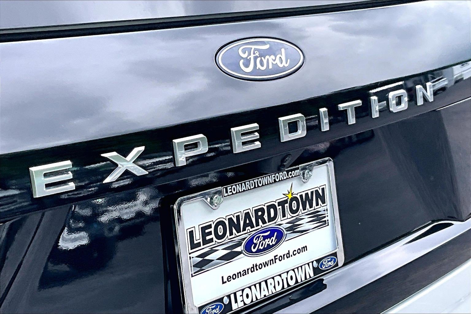 Used 2025 Ford Expedition Max Active RWD image 33