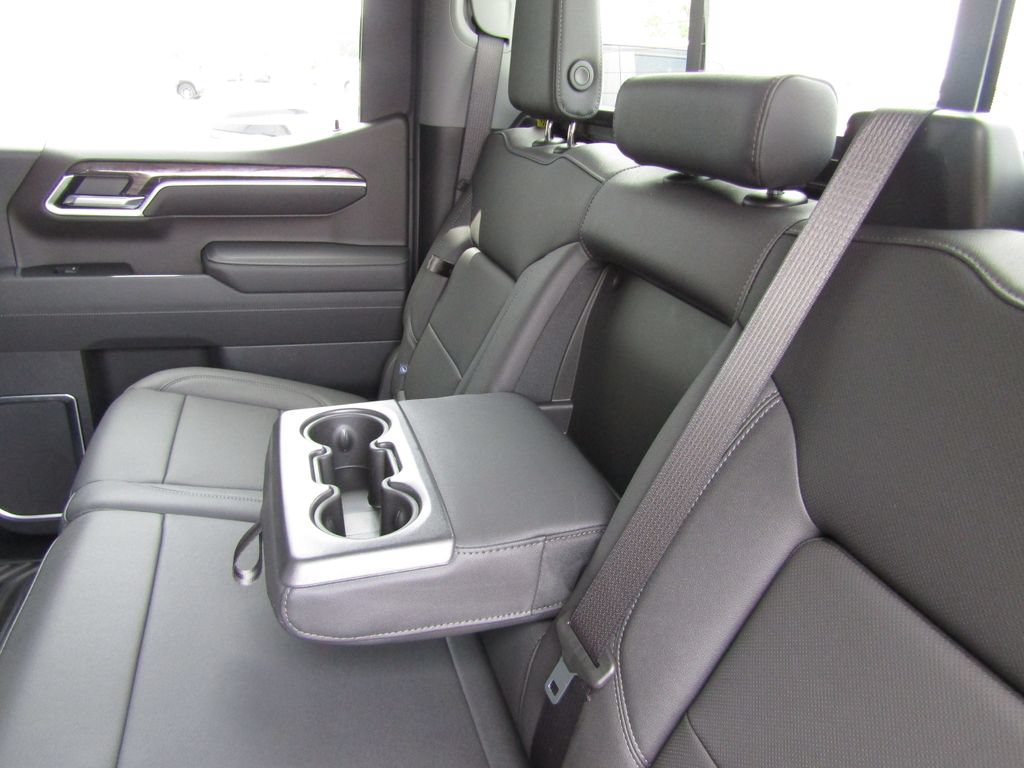New 2026 Chevrolet Silverado 1500 LTZ w/ LTZ Premium Package AWD/4WD image 39