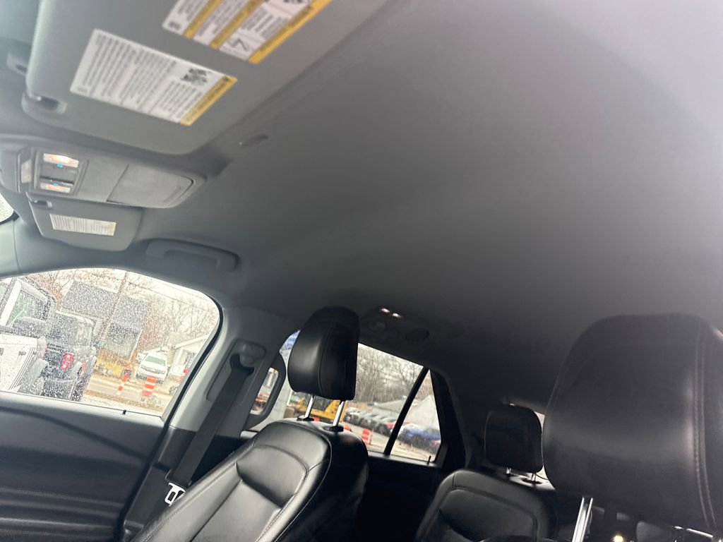 Used 2021 Ford Explorer XLT w/ Equipment Group 202A image 29