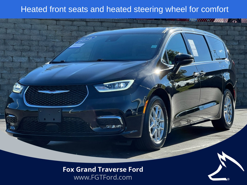 Used 2026 Chrysler Pacifica Select