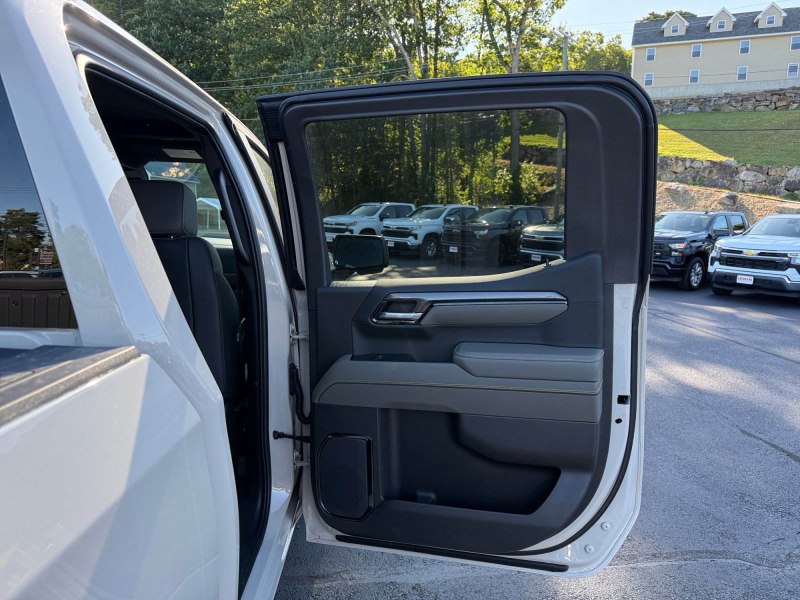 New 2026 Chevrolet Silverado 1500 ZR2 AWD/4WD image 26