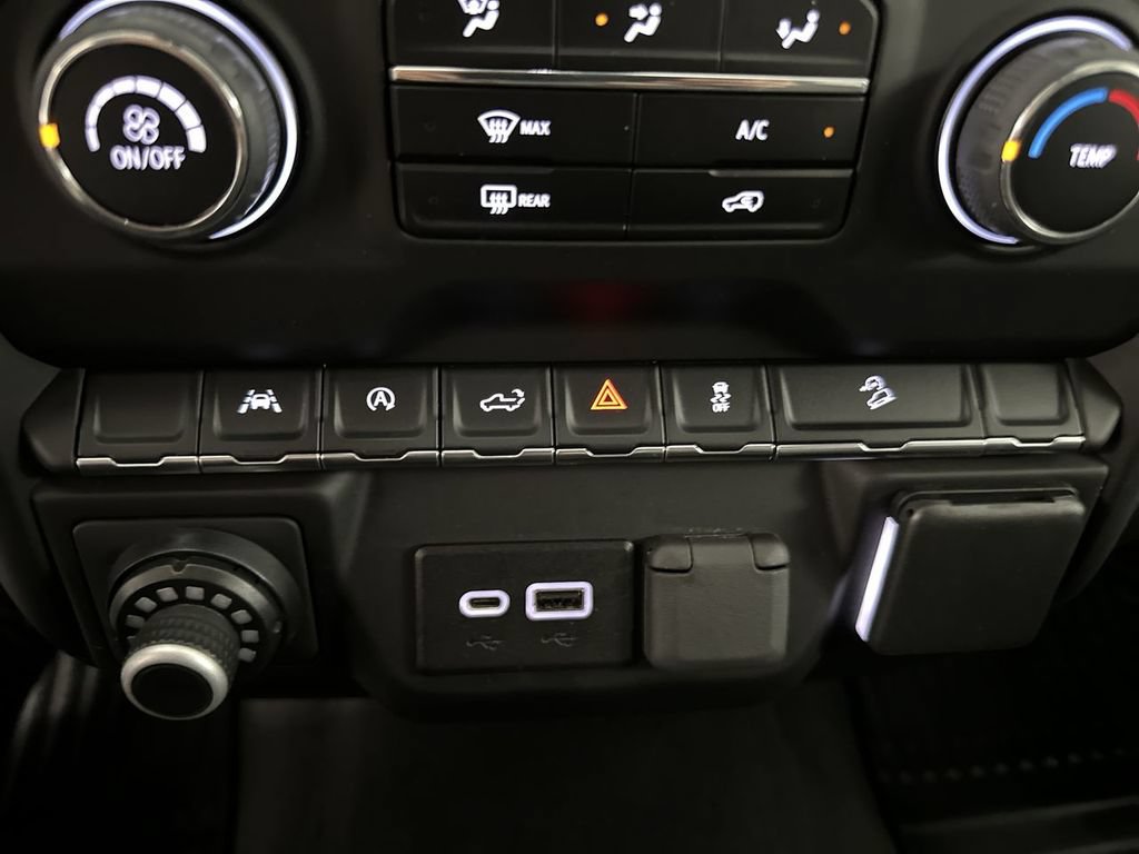 Used 2022 Chevrolet Silverado 1500 Custom Trail Boss AWD/4WD image 46