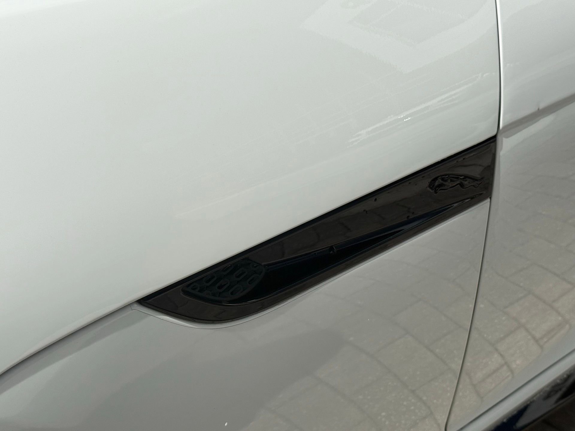 Used 2023 Jaguar F-TYPE R-Dynamic image 19