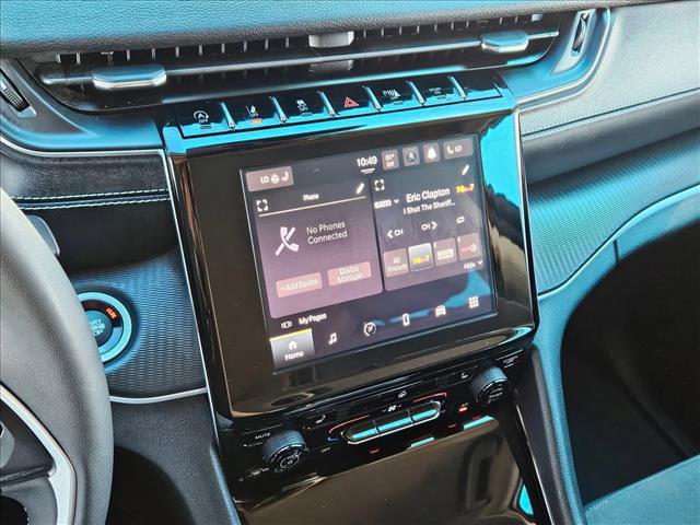 Used 2023 Jeep Grand Cherokee Laredo w/ Luxury Tech Group I image 14