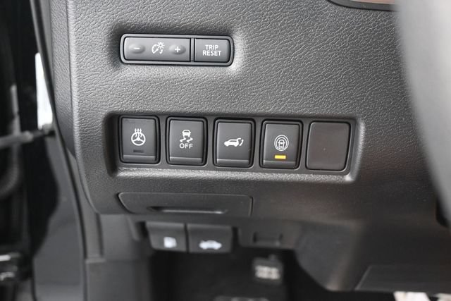 Used 2020 Nissan Murano SL w/ Moonroof Package FWD image 14
