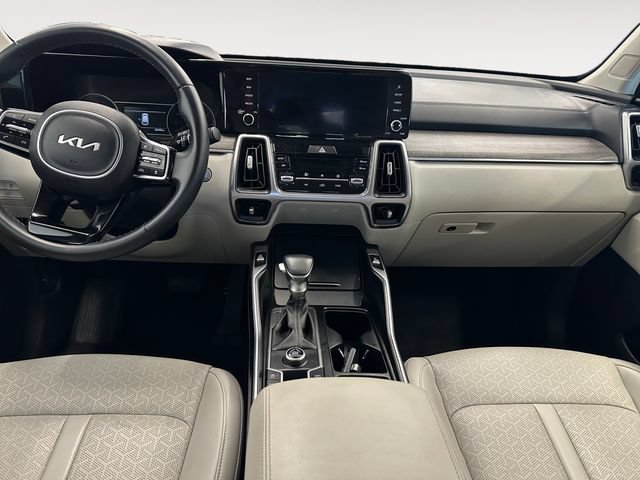 Used 2023 Kia Sorento EX FWD image 10