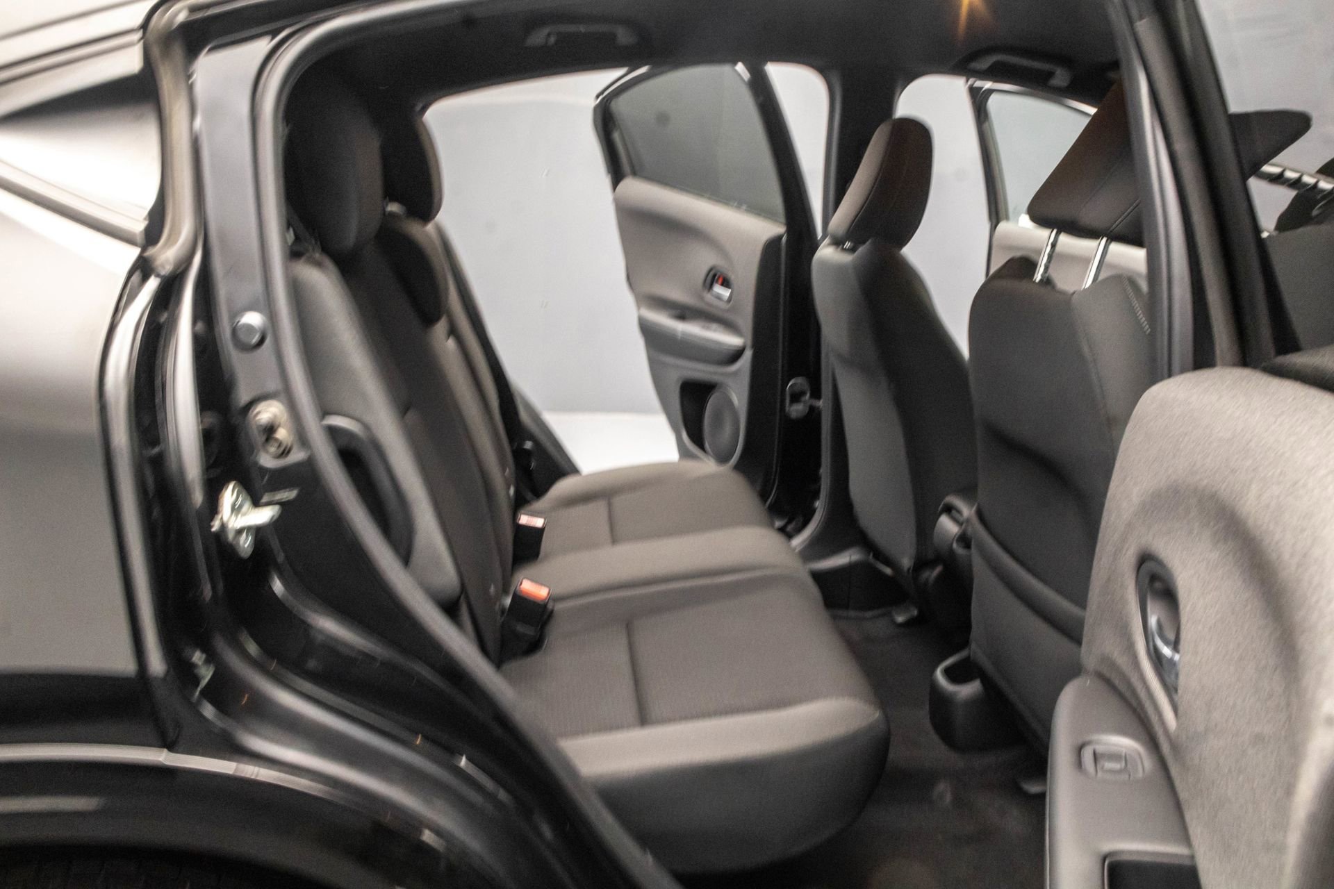 Used 2021 Honda HR-V Sport image 32