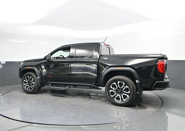 Used 2025 GMC Canyon AT4 w/ Nightfall Edition AWD/4WD image 8