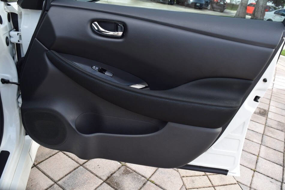 Used 2022 Nissan Leaf SV image 74