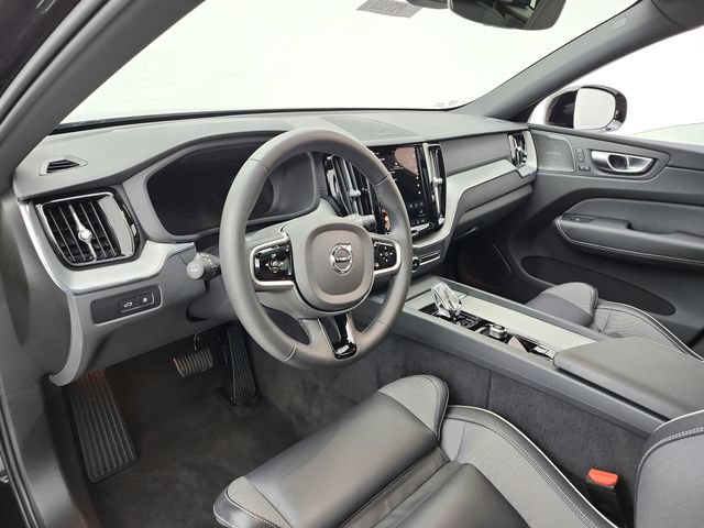 Used 2024 Volvo XC60 T8 Ultimate w/ Protection Package Premier AWD/4WD image 33