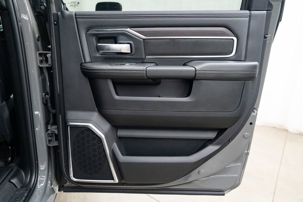 New 2026 RAM 2500 Laramie w/ Night Edition image 31