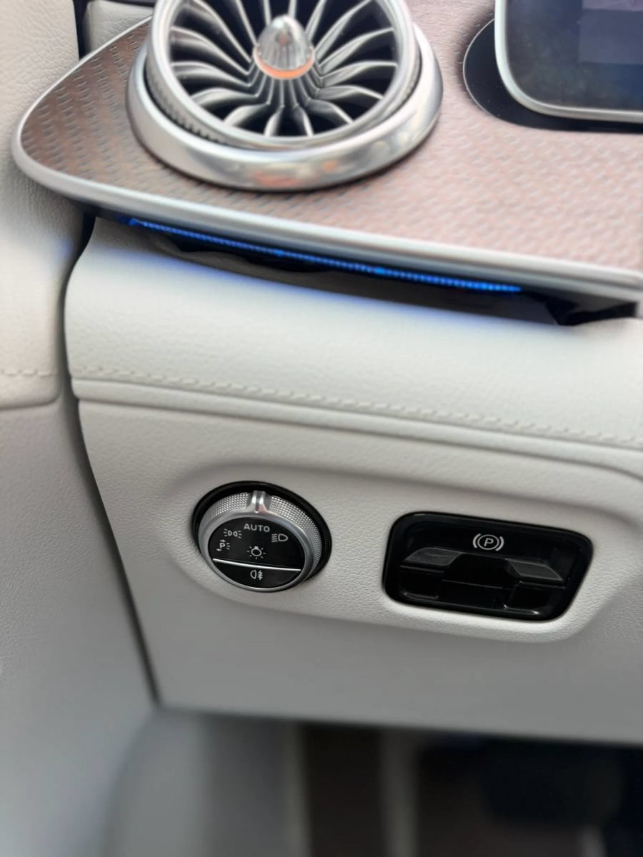 Used 2023 Mercedes-Benz EQE 350+ 4MATIC Sedan image 25
