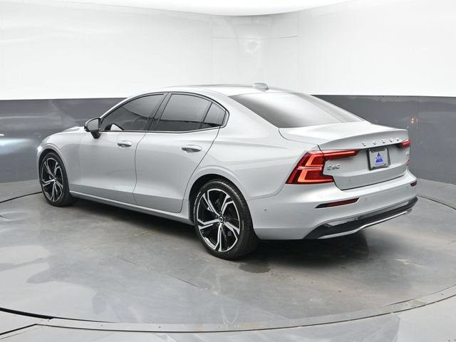 Used 2025 Volvo S60 B5 Plus FWD image 8