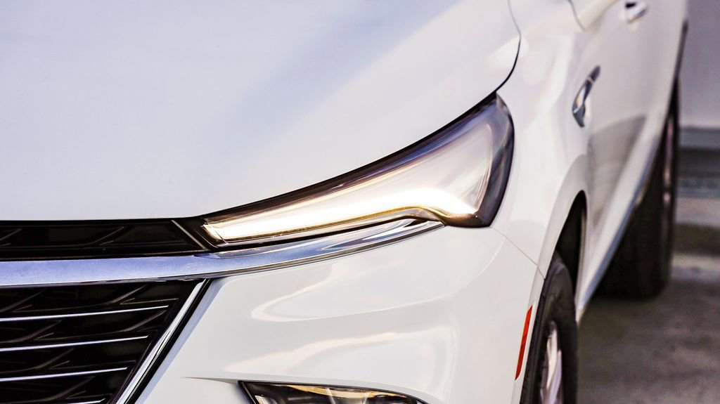 Used 2024 Buick Enclave Premium image 5