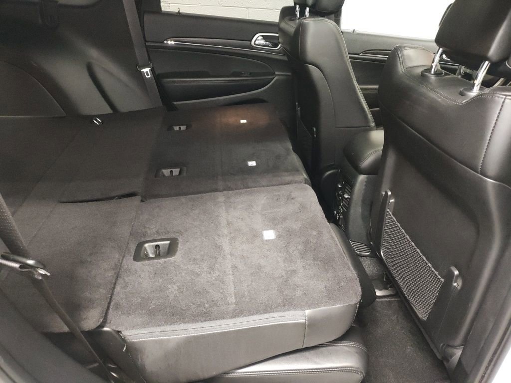 Used 2022 Jeep Grand Cherokee Limited image 12