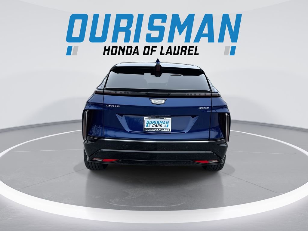 Used 2024 Cadillac Lyriq Luxury image 7