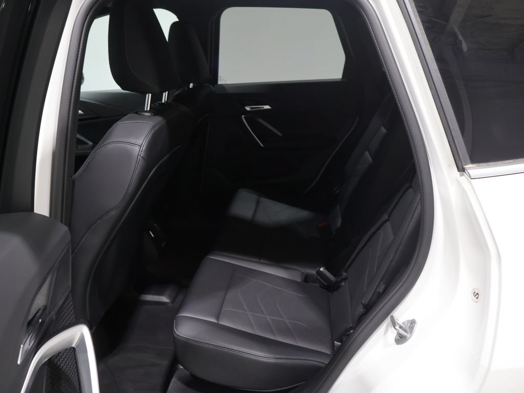 Used 2025 BMW X1 xDrive28i AWD/4WD image 17