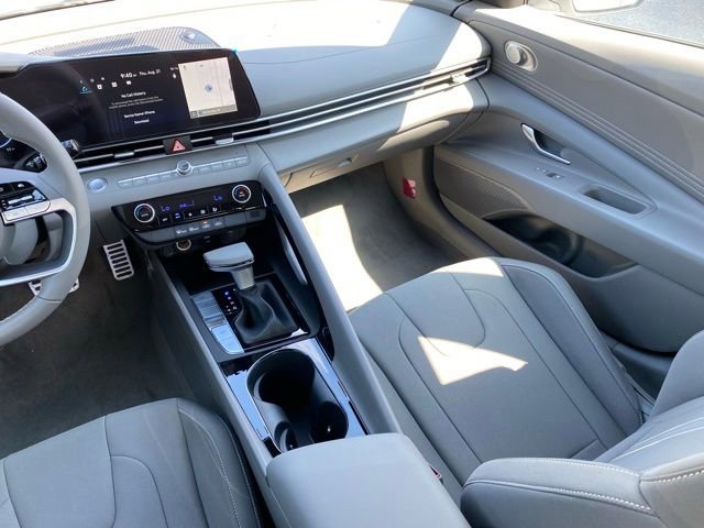 New 2025 Hyundai Elantra SEL image 28