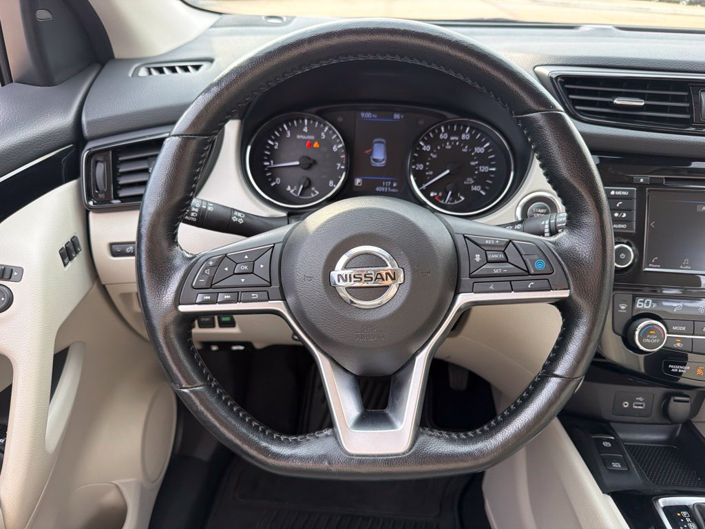Used 2022 Nissan Rogue Sport SV w/ Technology Package AWD/4WD image 23