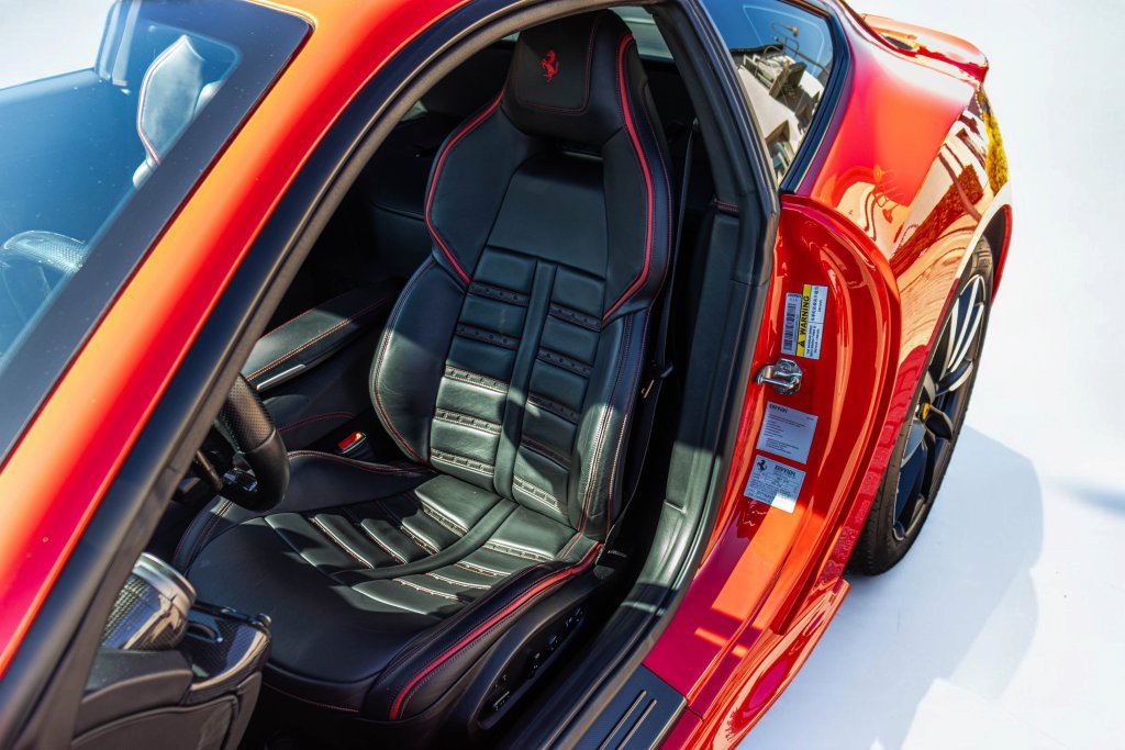 Used 2014 Ferrari F12 Berlinetta RWD image 44
