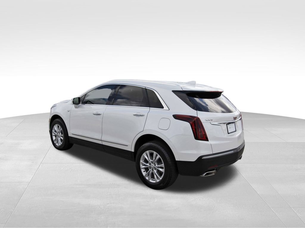Certified 2025 Cadillac XT5 Luxury image 3