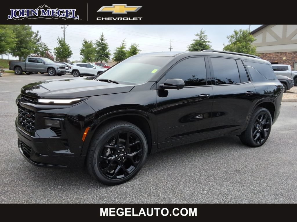 Certified 2026 Chevrolet Traverse RS w/ LPO, Floor Liner Package AWD/4WD image 1