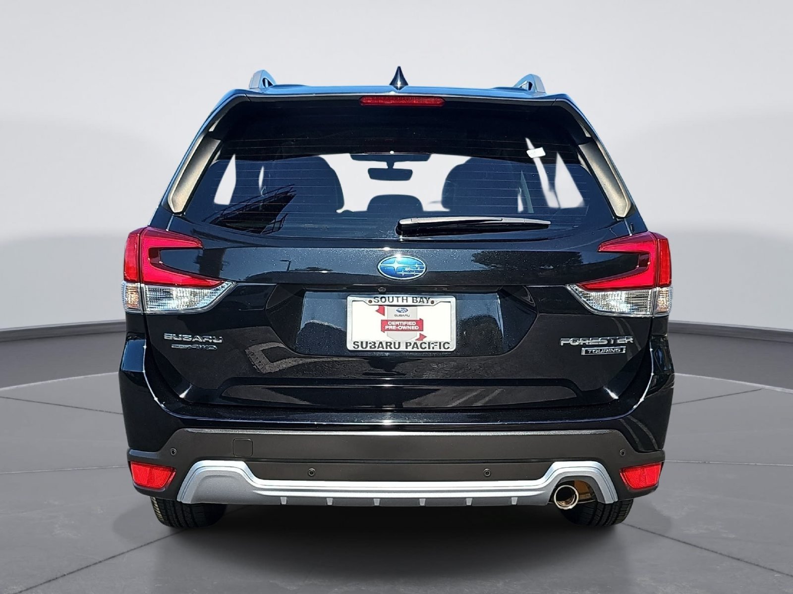 Certified 2023 Subaru Forester Touring AWD/4WD image 4