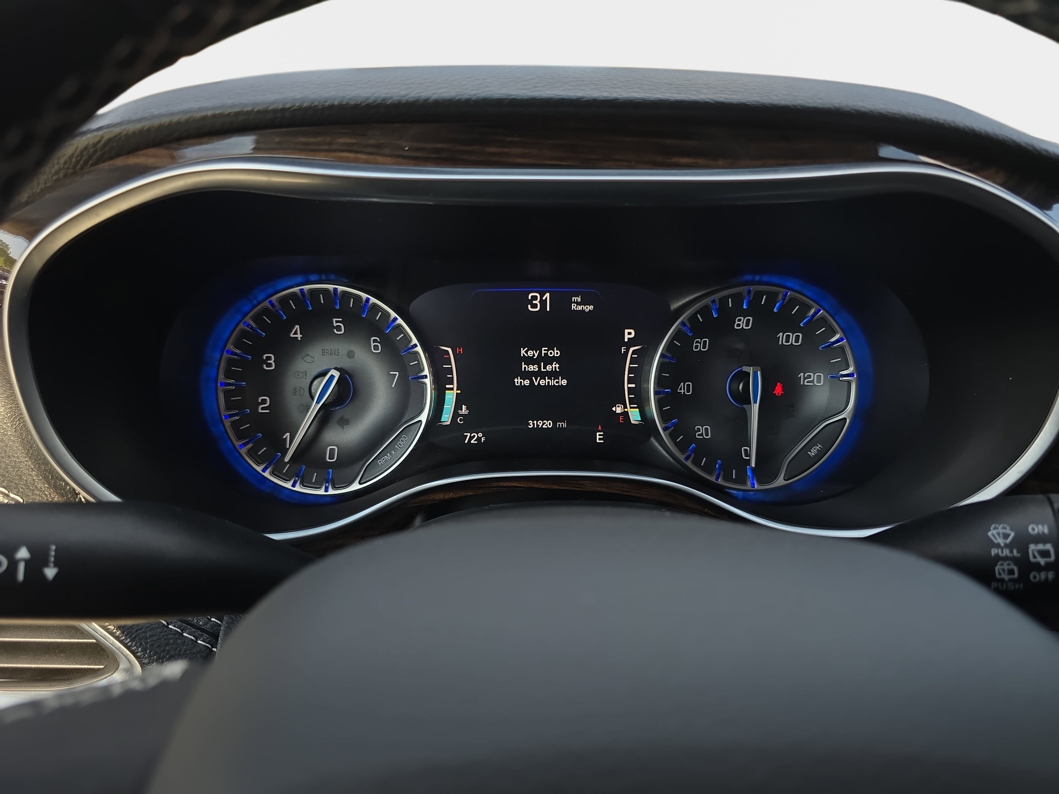Used 2024 Chrysler Pacifica Limited w/ Trailer Tow Group FWD image 17