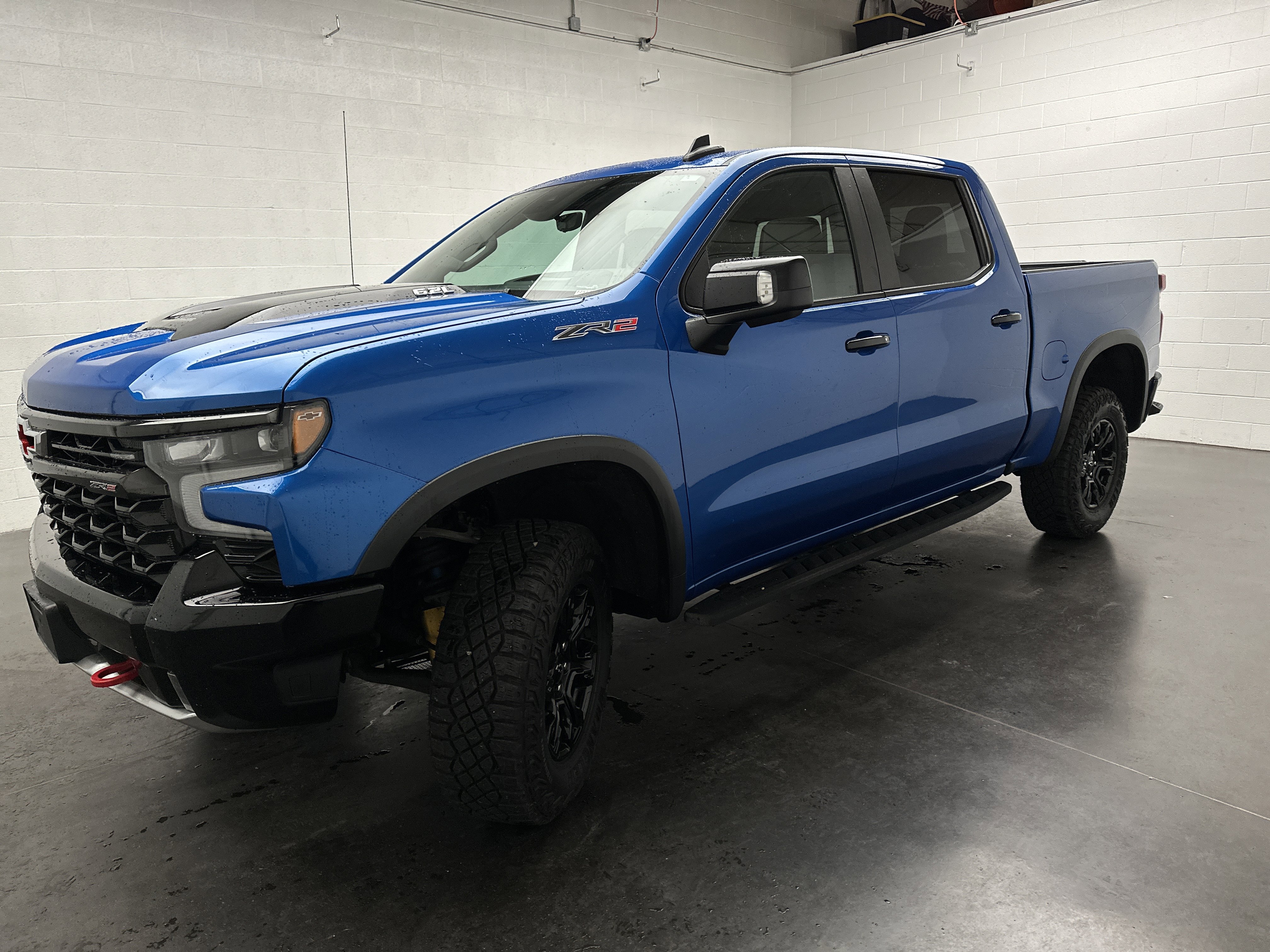 Used 2022 Chevrolet Silverado 1500 ZR2 w/ Technology Package image 4