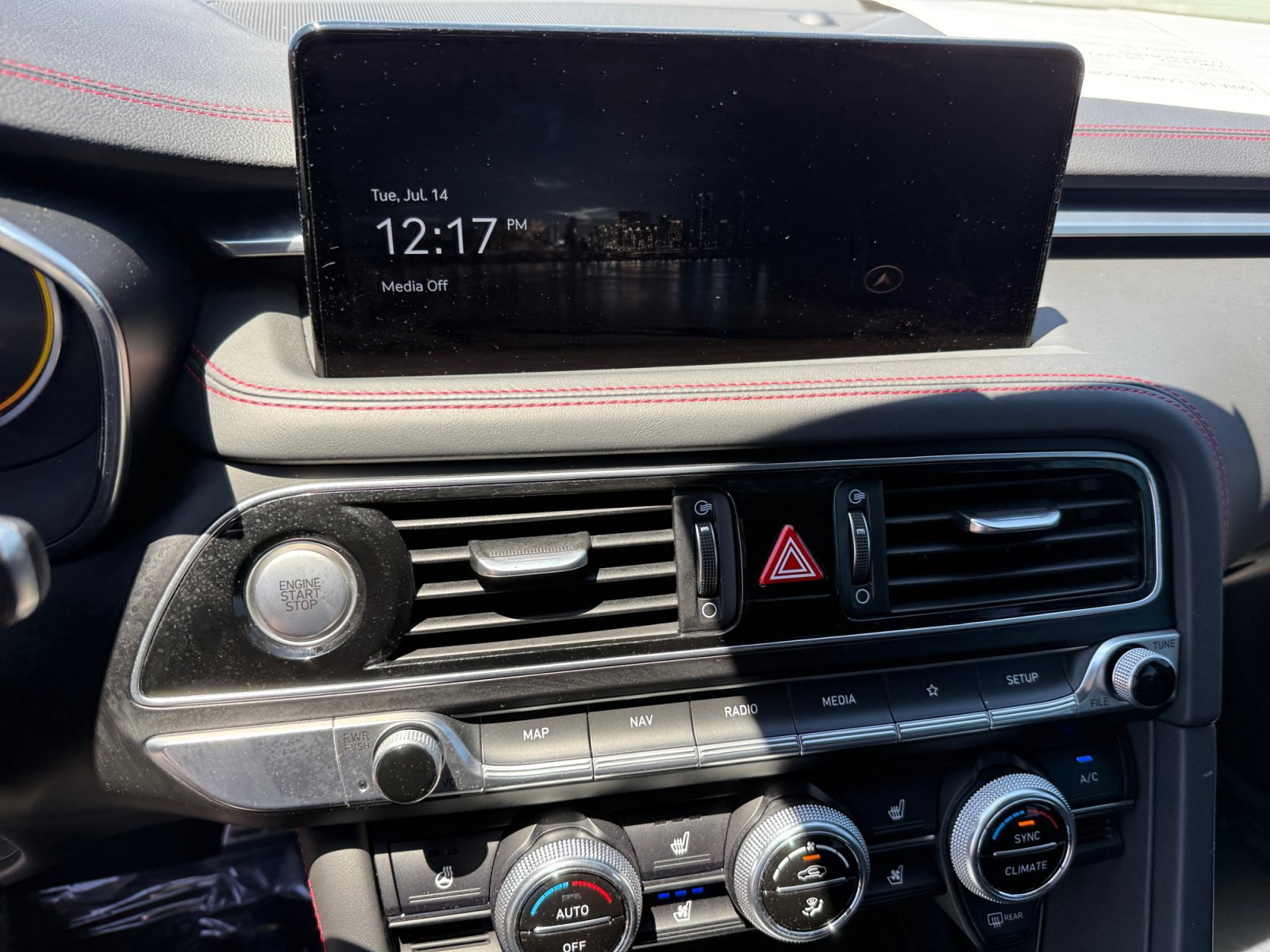 Used 2022 Genesis G70 3.3T RWD image 12