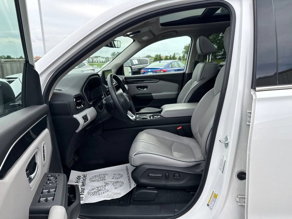 Certified 2024 Honda Pilot Elite image 35